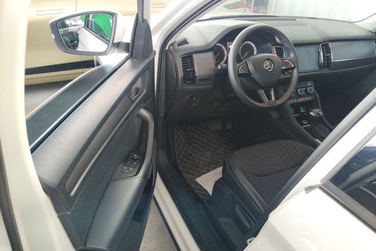 斯柯达 柯迪亚克 2018款 改款 TSI330 5座两驱舒适版中控内饰20