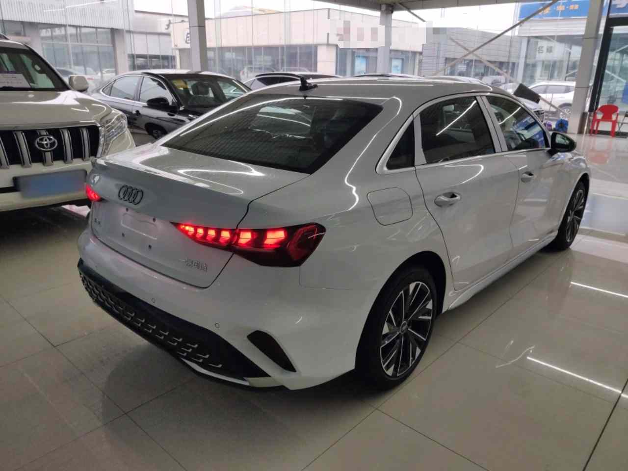 奥迪A3 2026款 A3L Limousine 35TFSI 飞驰悦享型(5)