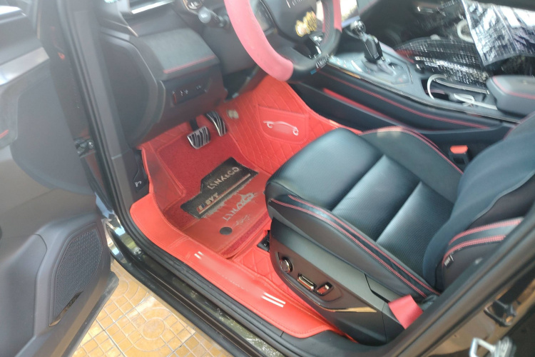 领克05 2020款 2.0TD 四驱时间限量版中控内饰7003