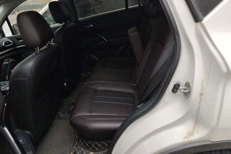 广汽传祺 传祺GS4 2018款 235T 自动两驱精英百万纪念版中控内饰21