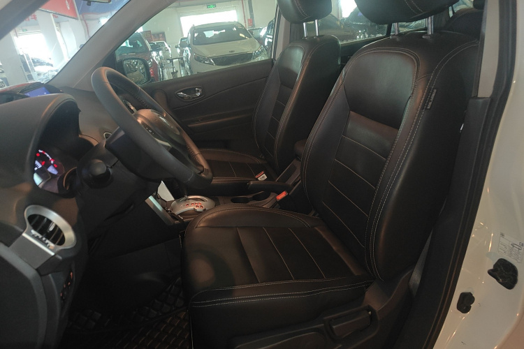 雷诺 科雷傲(进口) 2014款 改款 2.0L 两驱时尚版中控内饰19