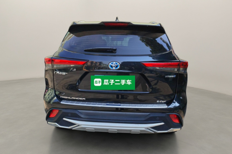 丰田 汉兰达 2022款 双擎 2.5L 四驱精英版 7座车身外观6