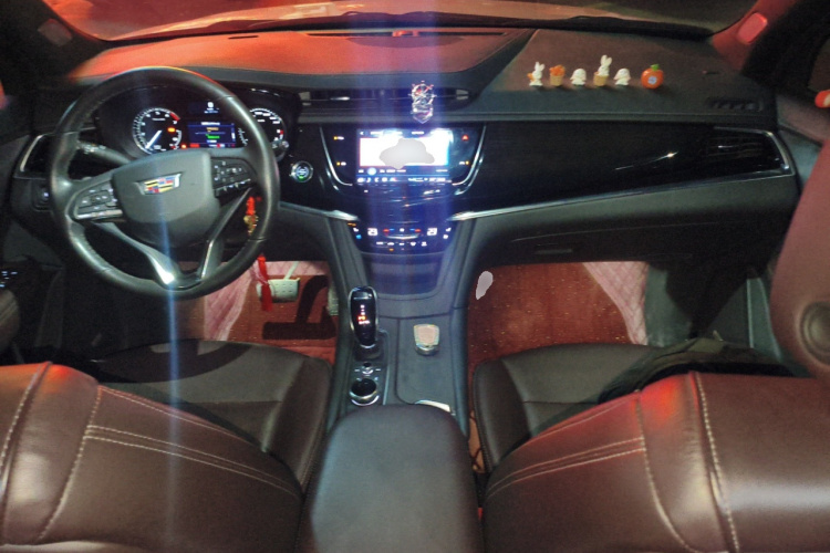 凯迪拉克XT6 2022款 2.0T 七座四驱豪华型中控内饰12
