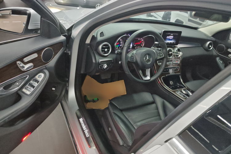 奔驰C级 2016款 C 200 L中控内饰7003