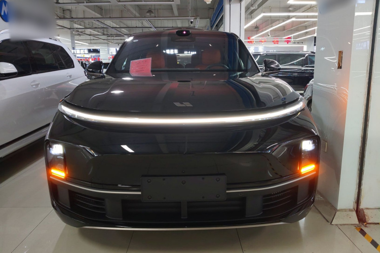 理想汽车 理想L9 2025款 Ultra 智能焕新版车身外观2