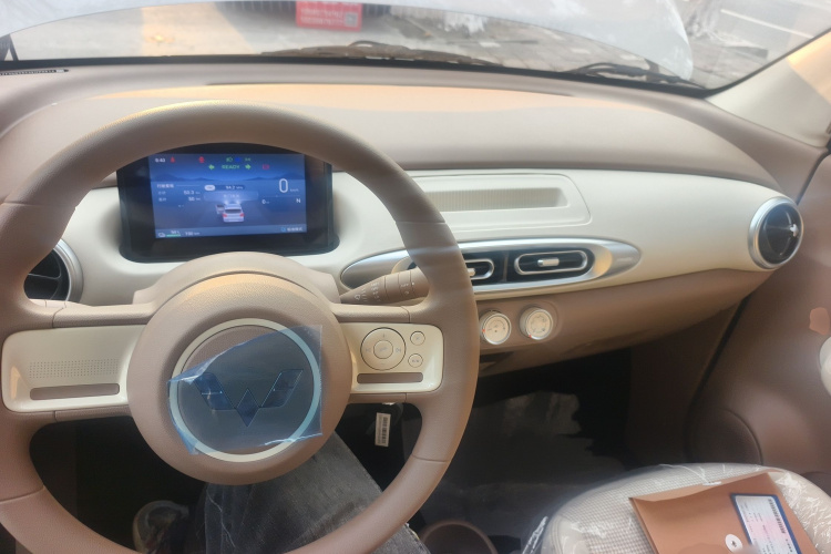 五菱汽车 宏光MINIEV 2025款 四门版 进阶款中控内饰12