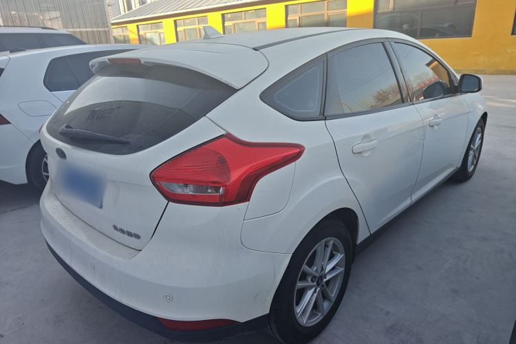 福特 福克斯 2017款 两厢 1.6L 自动风尚型智行版车身外观6003