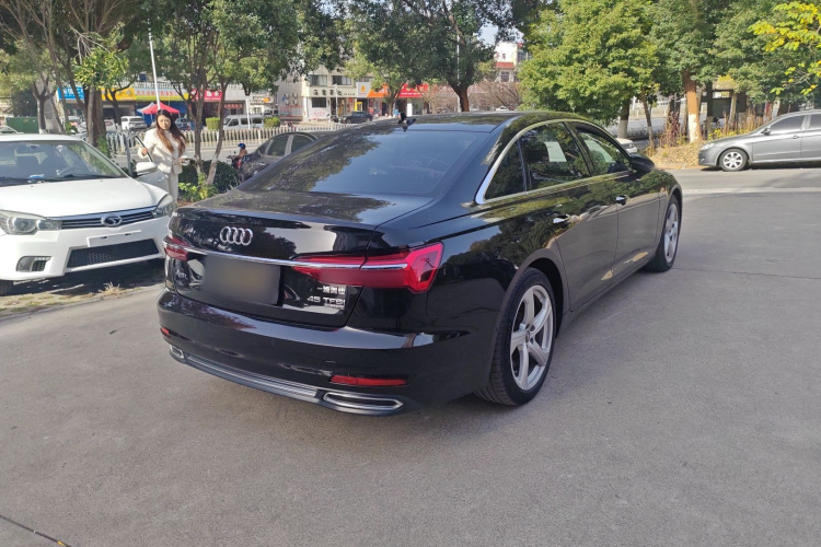 奥迪A6L 2019款 45 TFSI quattro 臻选致雅型车身外观7