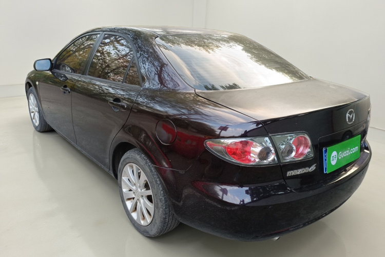 马自达6 2012款 2.0L 自动时尚型车身外观5