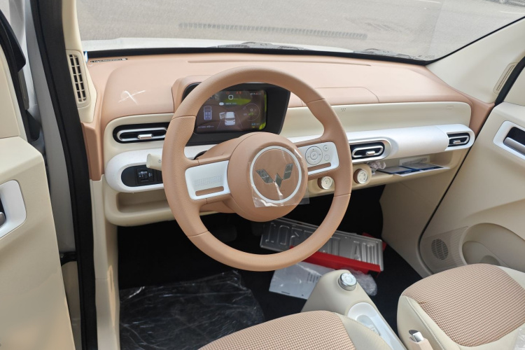 五菱汽车 宏光MINIEV 2024款 第三代 215km 青春版中控内饰13