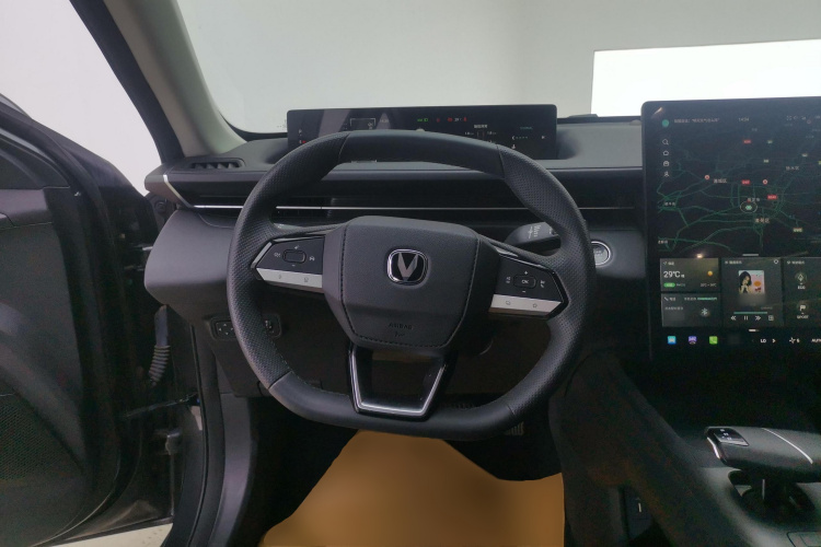 长安 逸动 2024款 1.5T GDI自动 旗舰型中控内饰13