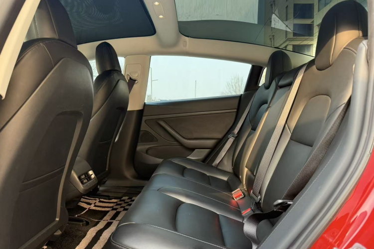 特斯拉 Model 3 2020款 标准续航后驱升级版中控内饰7003