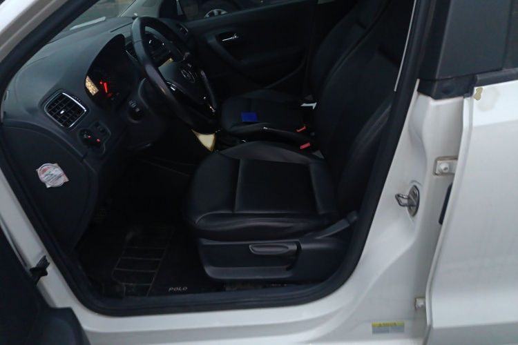 大众 Polo 2016款 1.6L 自动舒适型局部细节19