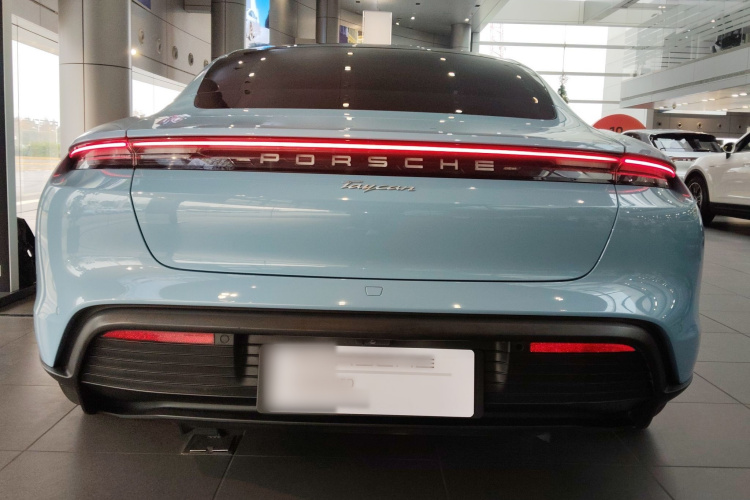 保时捷 2022款 Taycan车身外观6
