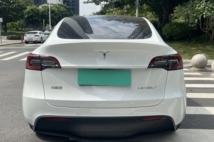 特斯拉 Model Y 2022款 改款 后轮驱动版车身外观6007
