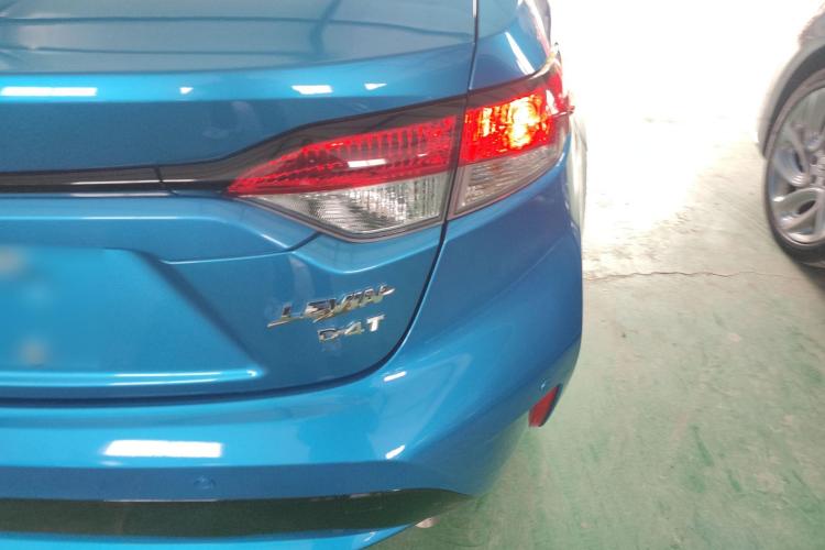 丰田 雷凌 2022款 185T CVT豪华版车身外观9