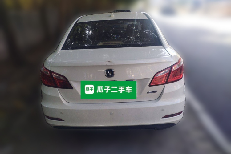 长安 逸动 2016款 1.6L 手动风尚型车身外观6004