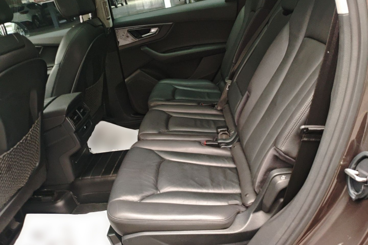 奥迪Q7 2016款 45 TFSI 技术型中控内饰21