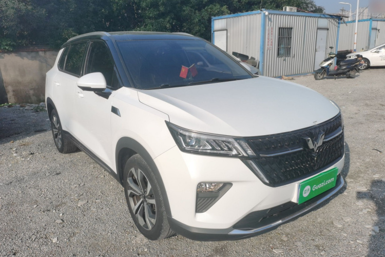 五菱汽车 五菱星辰 2021款 1.5T CVT星曜版车身外观3