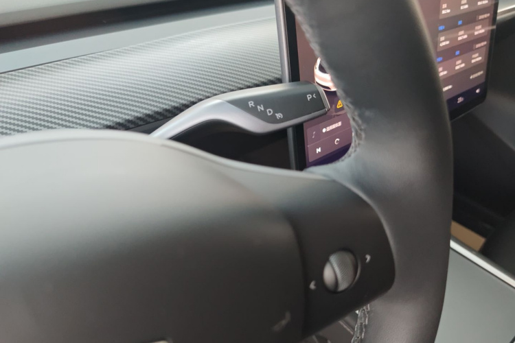 特斯拉 Model Y 2022款 改款 长续航全轮驱动版局部细节18