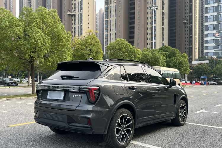 领克01 EM-P 2023款 1.5TD EM-P PM车身外观6002