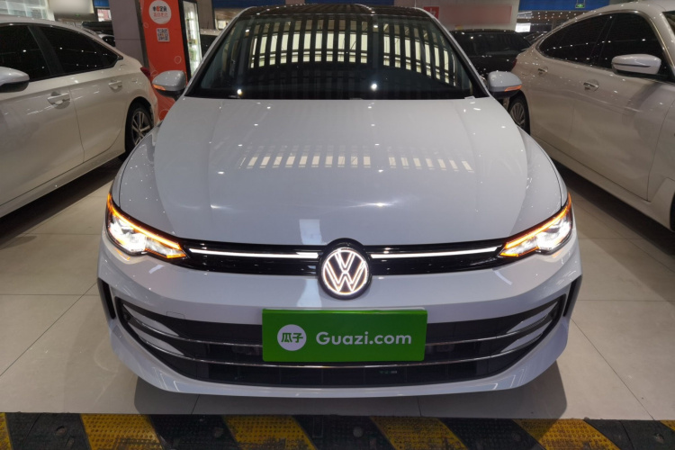 大众 高尔夫 2025款 300TSI Pro车身外观2