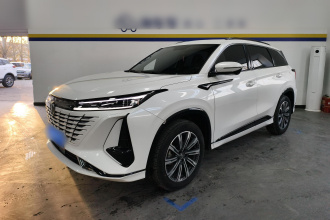 长安CS75 PLUS 2023款 第三代 1.5T 自动尊贵型