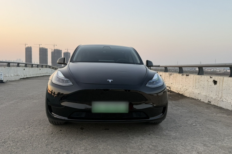 特斯拉 Model Y 2022款 改款 后轮驱动版车身外观6002