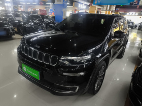 Jeep 大指挥官 2018款 2.0T 四驱悦享版 国VI