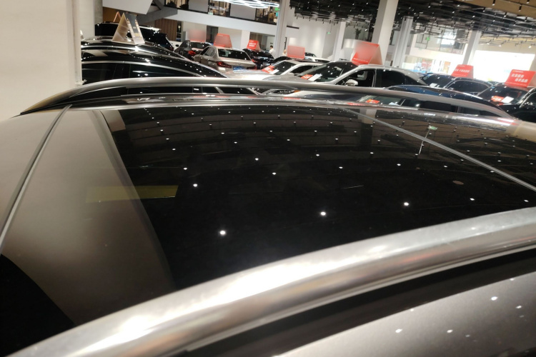 奔驰GLB 2023款 GLB 200 动感型局部细节57