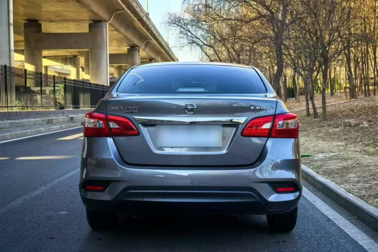 日产 轩逸 2022款 经典 1.6XL CVT豪华版车身外观6003