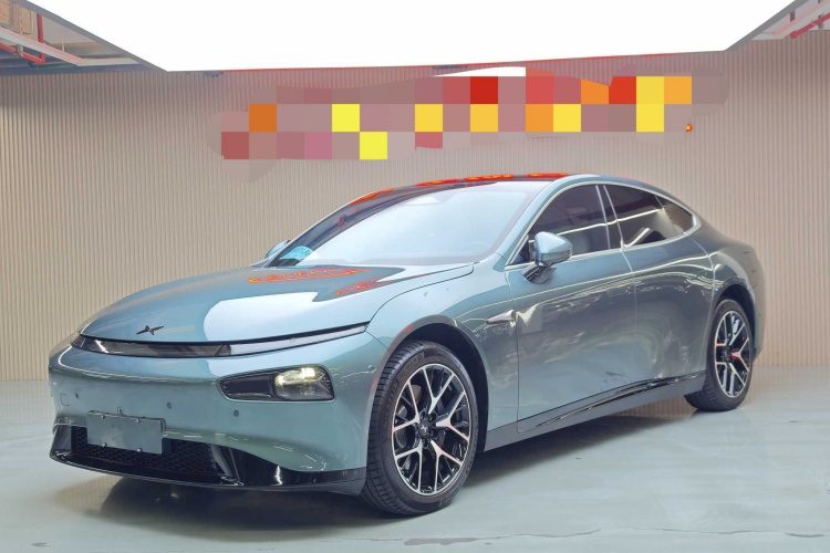 小鹏P7 2023款 P7i 702 Pro车身外观1