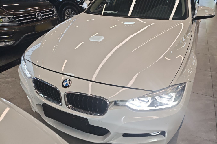 宝马3系 2019款 320Li M运动套装车身外观2