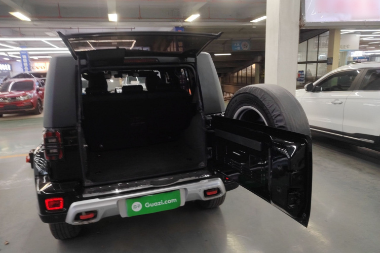 北京BJ40 2020款 2.0T 自动四驱城市猎人版侠客型局部细节23