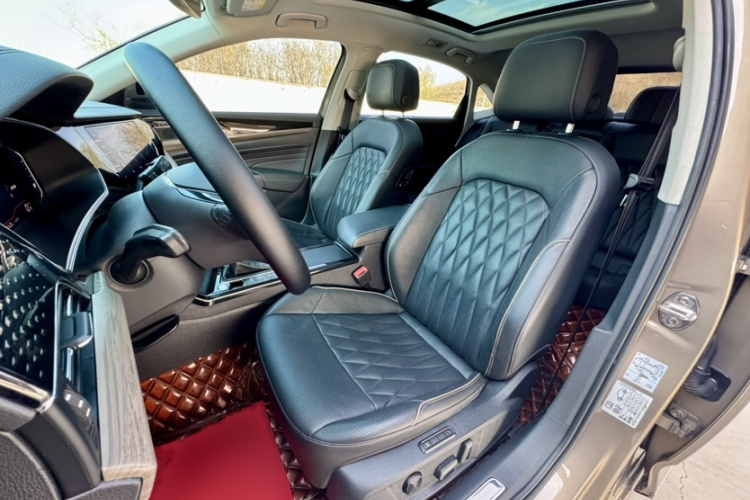 大众 帕萨特 2019款 380TSI 尊贵版 国VI局部细节19