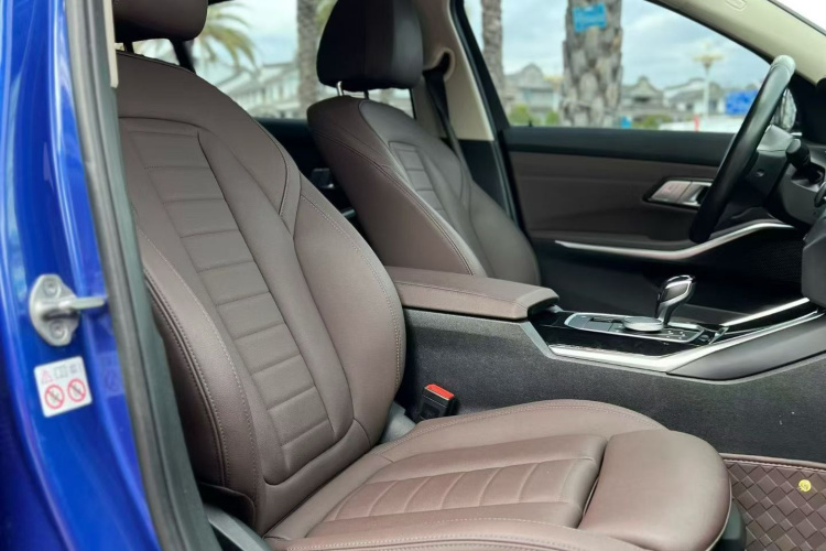 宝马3系 2021款 改款 320Li M运动套装车身外观6009