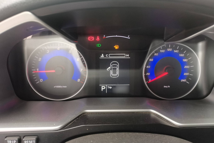 吉利汽车 帝豪 2016款 三厢 1.5L CVT向上版局部细节14