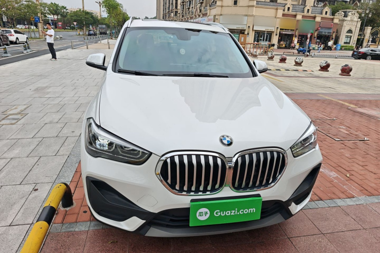 宝马X1 2021款 sDrive25Li 领先型车身外观2