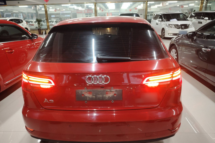 奥迪A3 2017款 Sportback 35 TFSI 进取型车身外观6