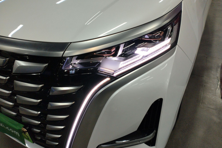 腾势D9 2022款 DM-i 970 四驱旗舰型局部细节36