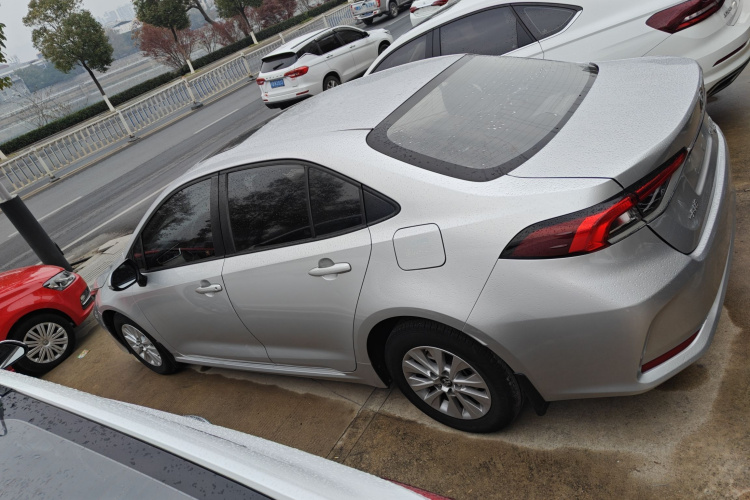 丰田 卡罗拉 2019款 1.2T S-CVT GL-i精英版车身外观6003