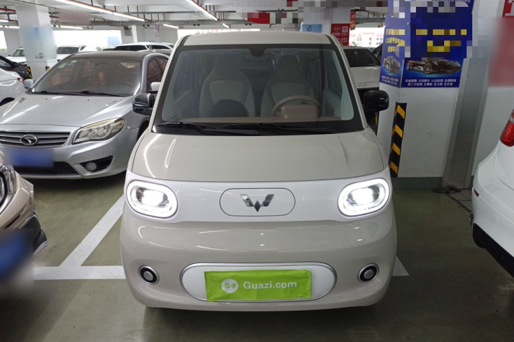 五菱汽车 宏光MINIEV 2024款 第三代 215km 青春版车身外观2