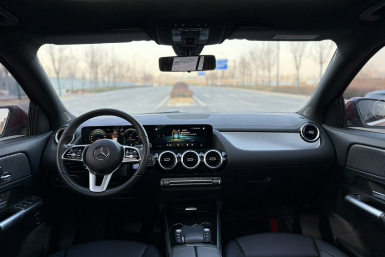 奔驰GLA 2020款 GLA 180中控内饰7007