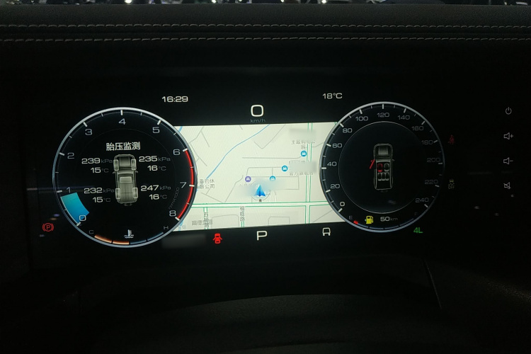 坦克300 2021款 越野版 2.0T 征服者局部细节14