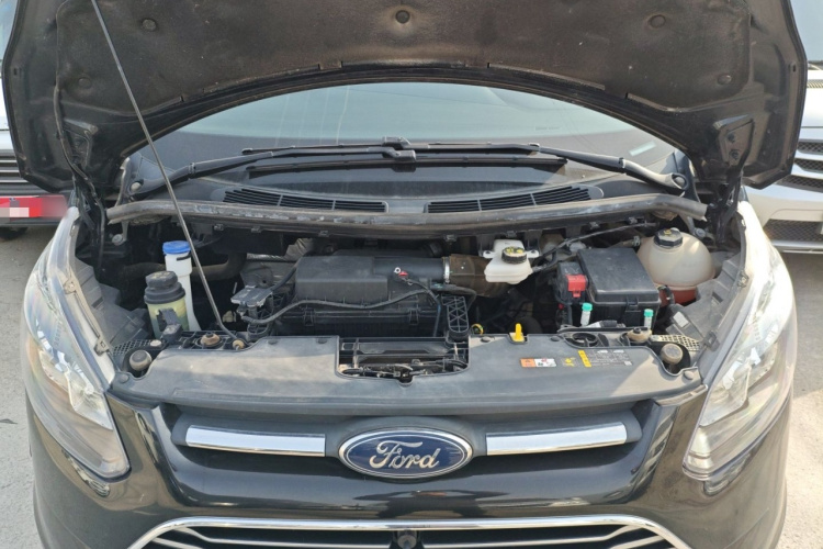 福特 全顺 2019款 2.0T柴油多功能商用车中轴中顶6座国VI局部细节24