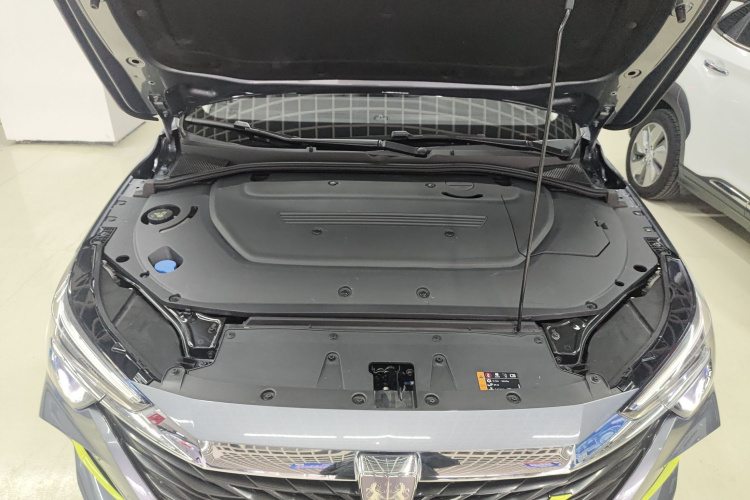 荣威i6 MAX新能源 2022款 EV 500天幕旗舰版机舱底盘24