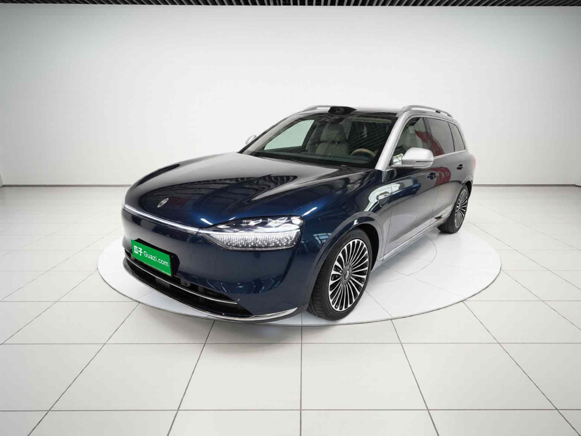 鸿蒙智行 问界M9 2025款 增程 Ultra版 52kWh 6座版 (192线激光雷达）(2)