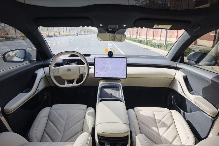 蔚来ET5T 2025款 75kWh Touring中控内饰7001