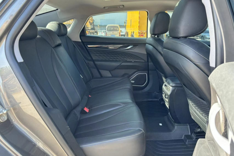 吉利汽车 博瑞 2021款 1.8T 领航版中控内饰7004