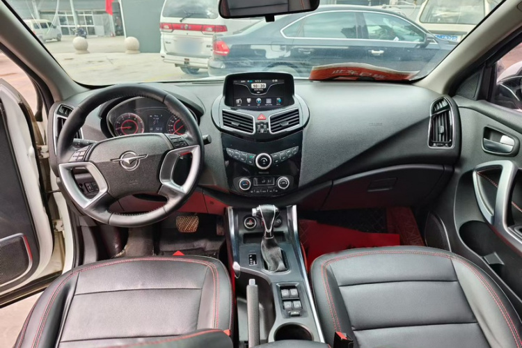 海马S5 2018款 1.5T CVT尊贵型中控内饰7003